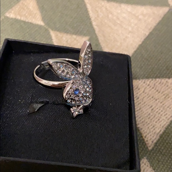 Swarovski Crystal Playboy Bunny Ring - Picture 3 of 3